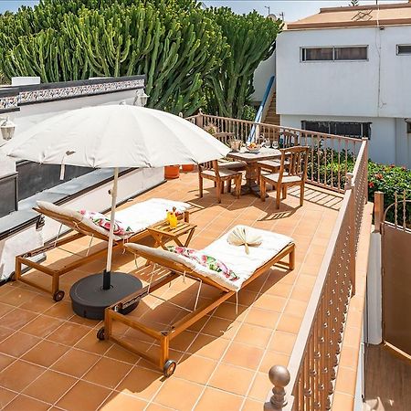 Villa Corralejo Bay Beachfront Corralejo By Holidays Home Exteriör bild
