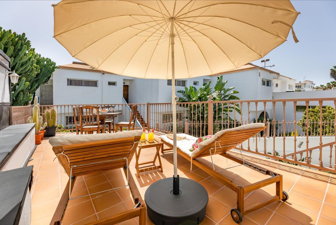 Villa Corralejo Bay Beachfront Corralejo By Holidays Home Exteriör bild
